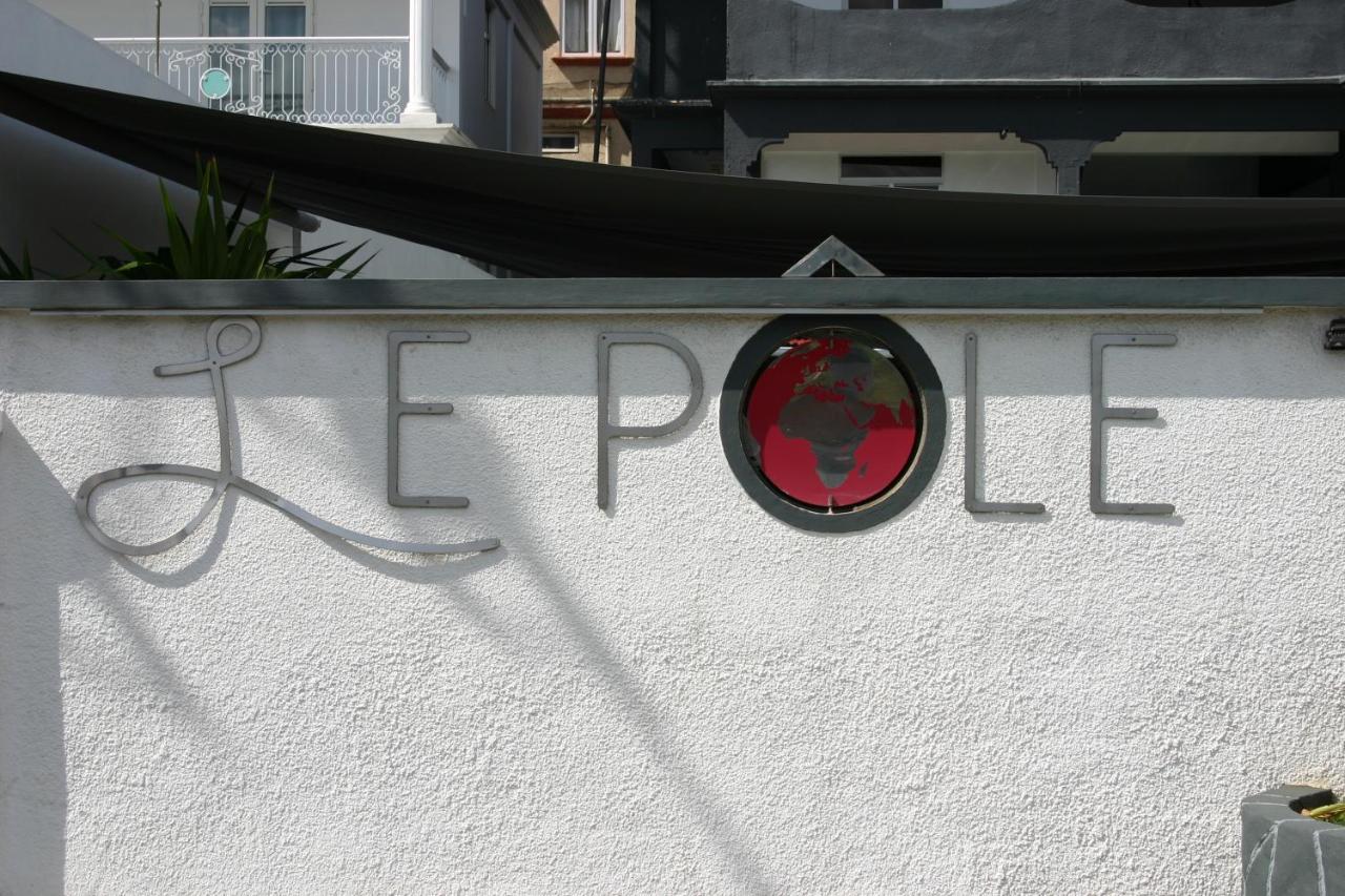 Отель Le Pole Гранд-Бэй Экстерьер фото